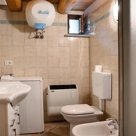 Arnica Tano Di Grich Apartamento Cesani
